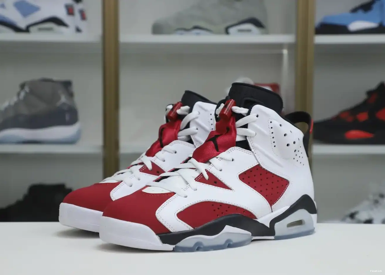 6 JORDAN OG RETRO AIR 2021 'CARMINE' 0630